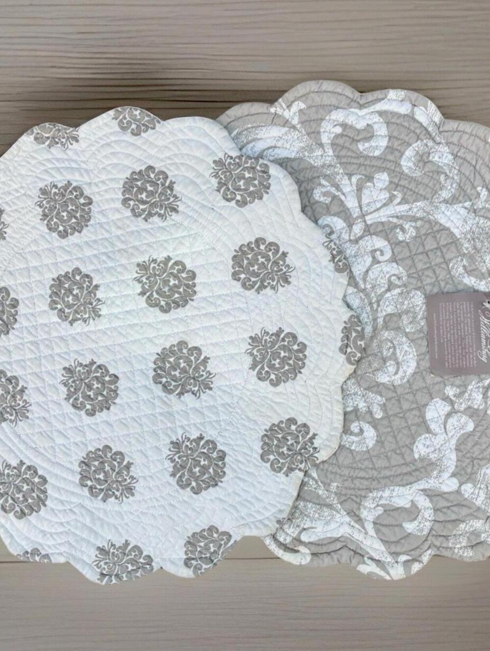 Classic Quilted Farmhouse Scalloped Edged Gray and Off White 4 Quilted Placemats